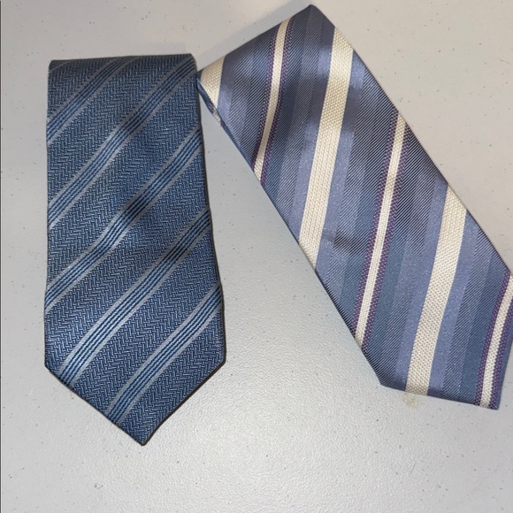 Dormeuil Paris 100% Silk Two Elegant Blue Striped Tie Set - Picture 5 of 5